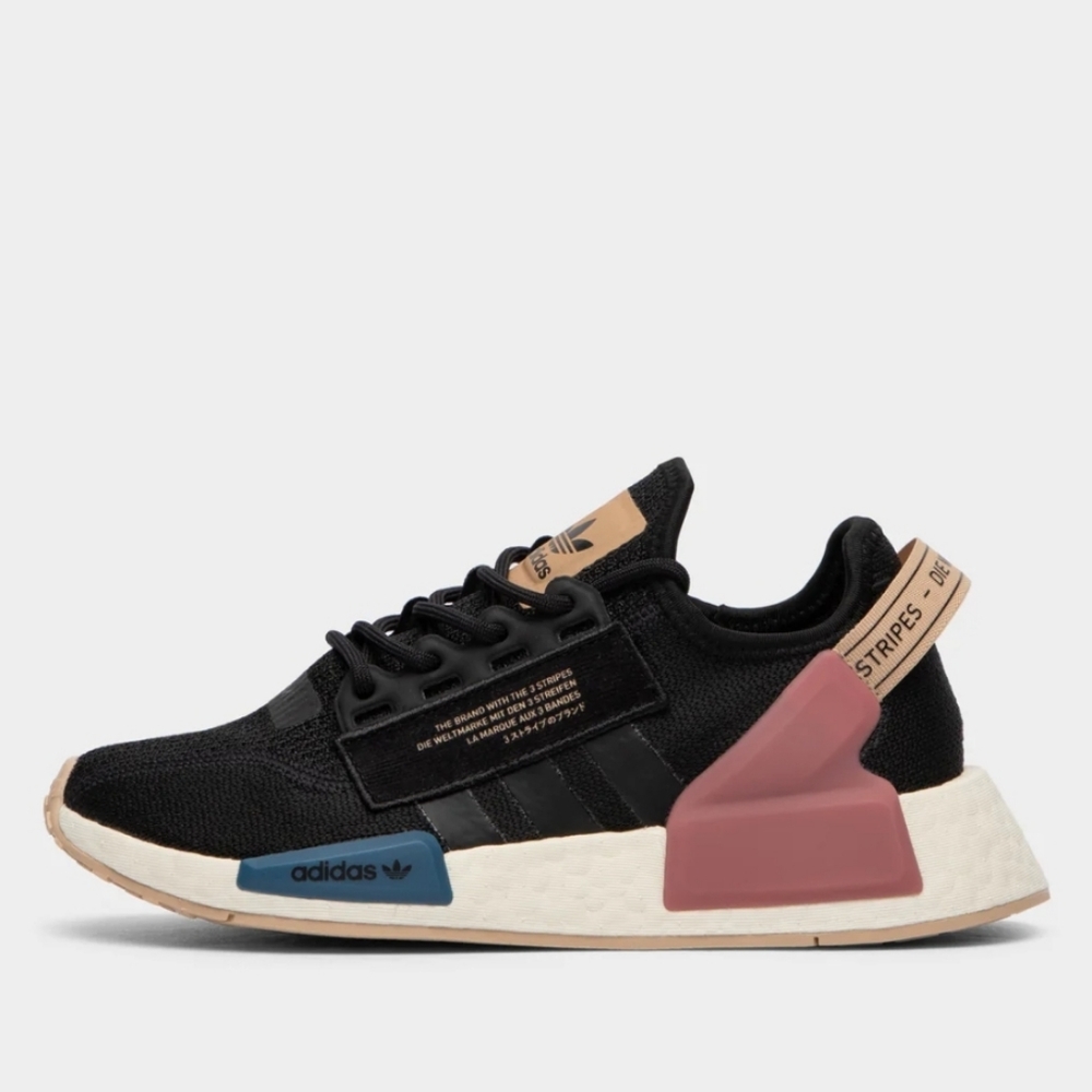 Adidas sneaker